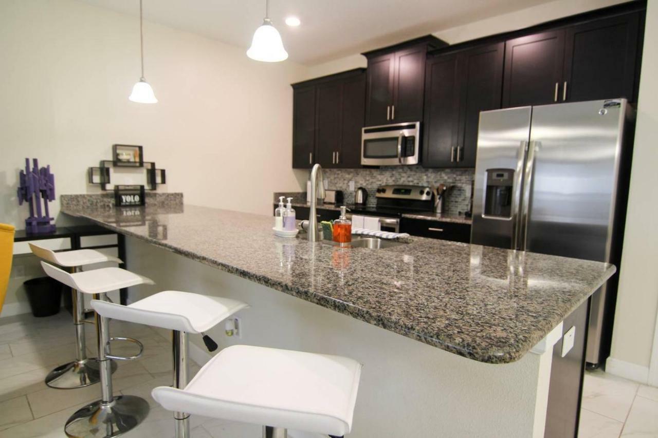 Casa de férias A - New 4 Bedroom - 5 Miles To - Free Water Park - Private Pool