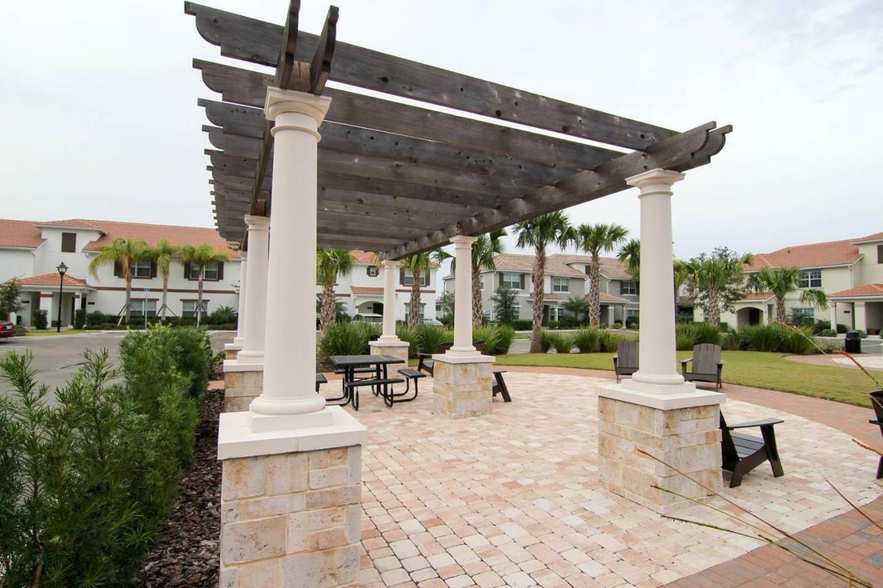 A - New 4 Bedroom - 5 Miles To - Free Water Park - Private Pool Casa de férias *