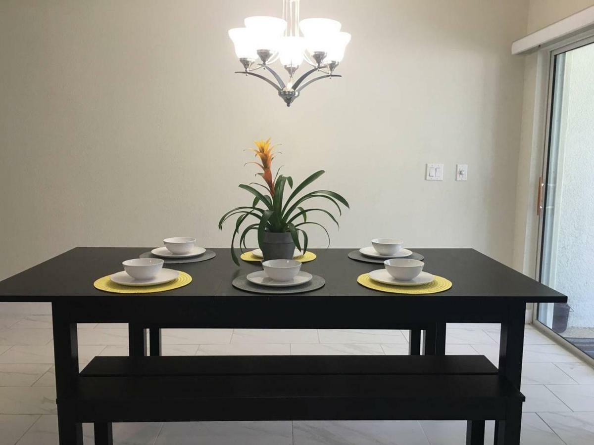 A - New 4 Bedroom - 5 Miles To - Free Water Park - Private Pool
